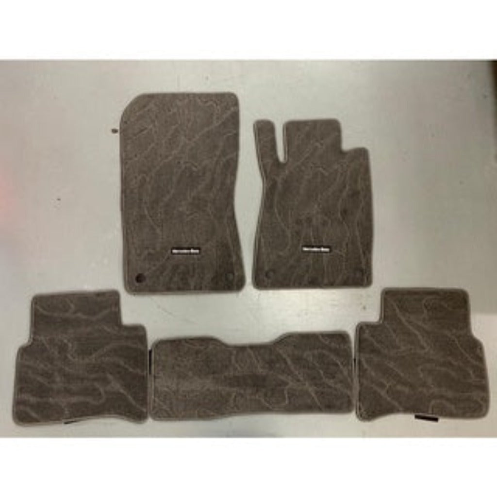 Premium Design 550 Car Mat Full Set Black Kia Niro